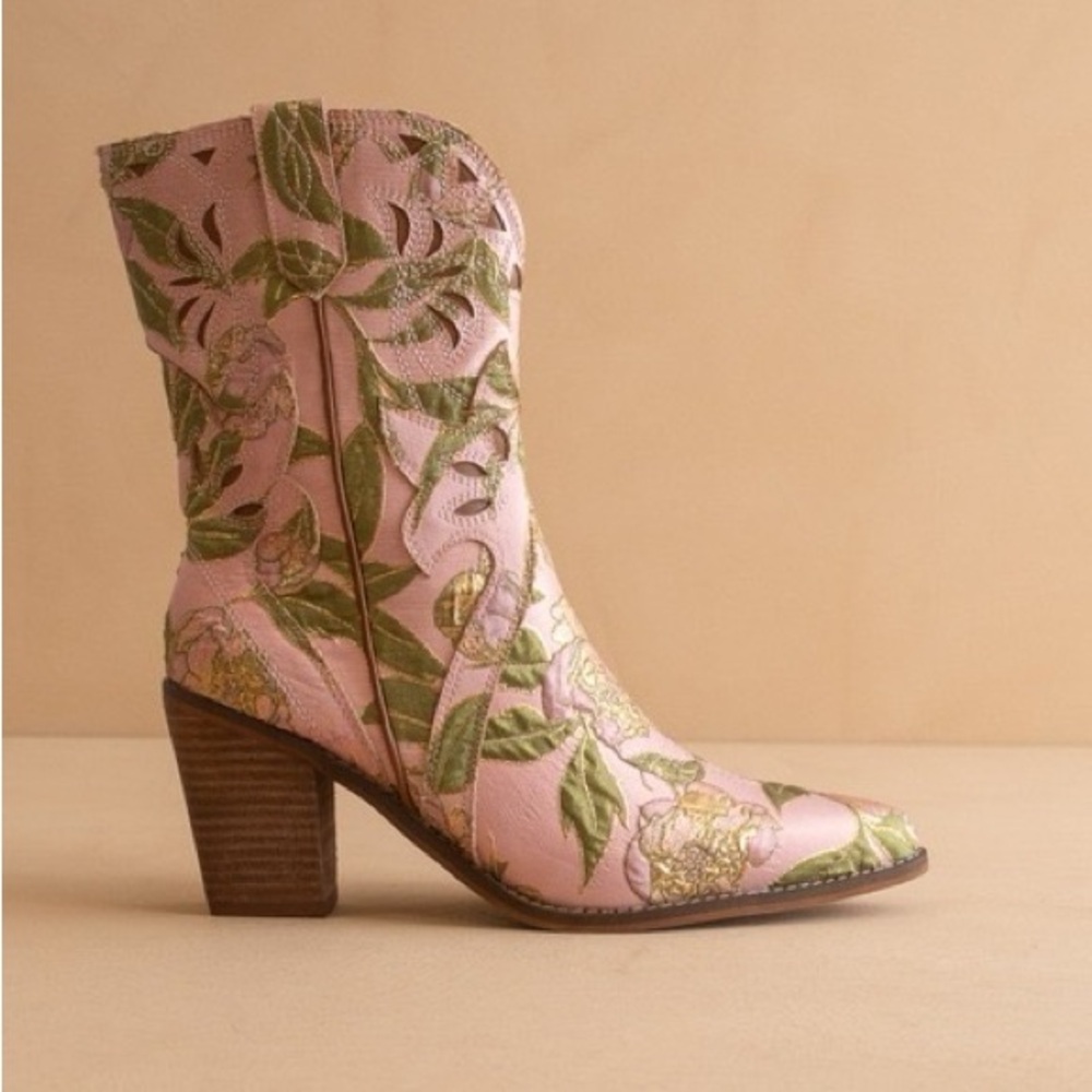 Rose Garden Floral Jacquard Tapestry Paneled Western Boots - Oasis Society - Picture 1 of 6
